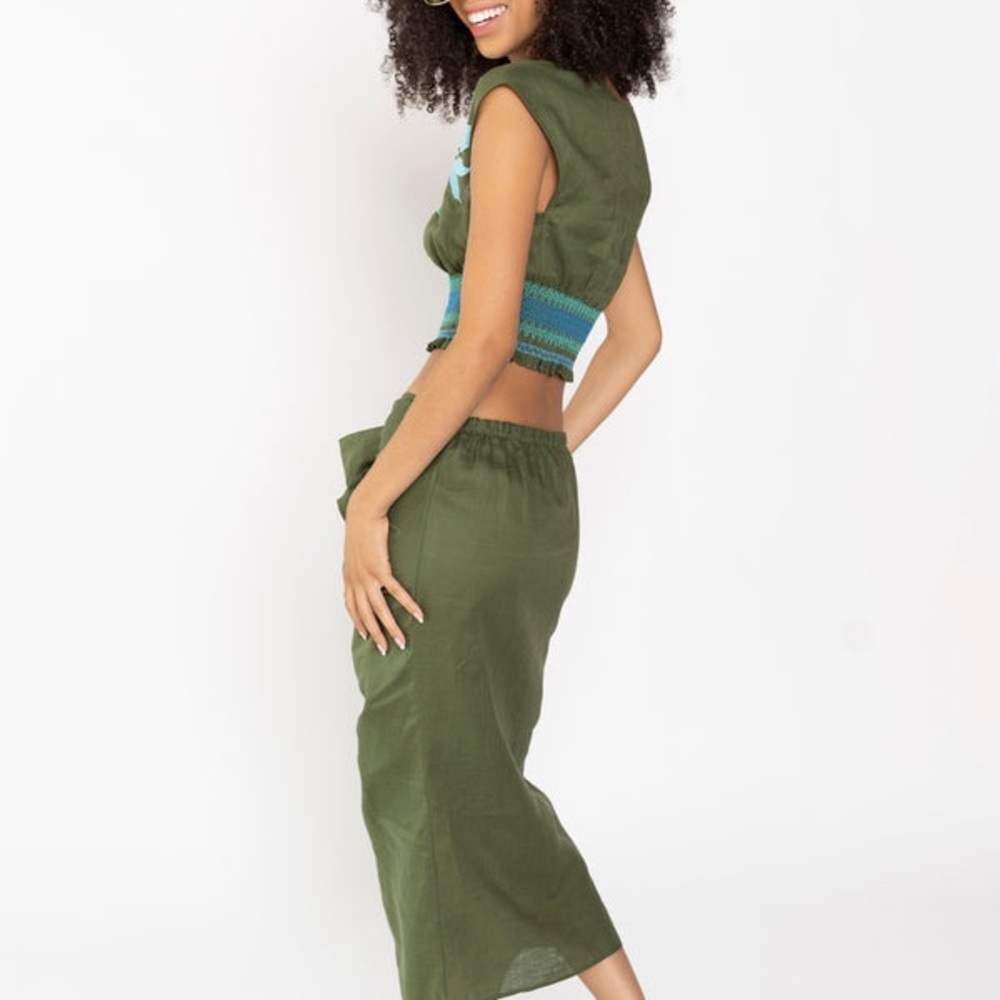 Hope for Flowers Green Crop Top - Picture 5 of 7